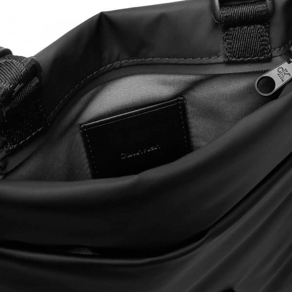 bandolera-puffer-utility-flatpack