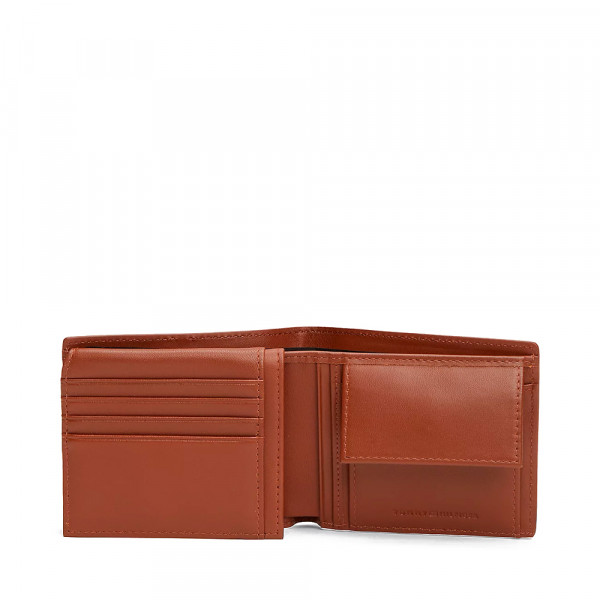 corporate-folding-wallet-with-flap-and-logo