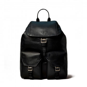 cargo-rucksack-mit-deckelklappe