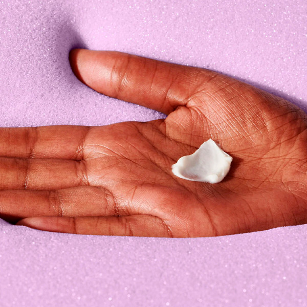 panna-montata-retro-lala-crema-viso-per-pelle-secca