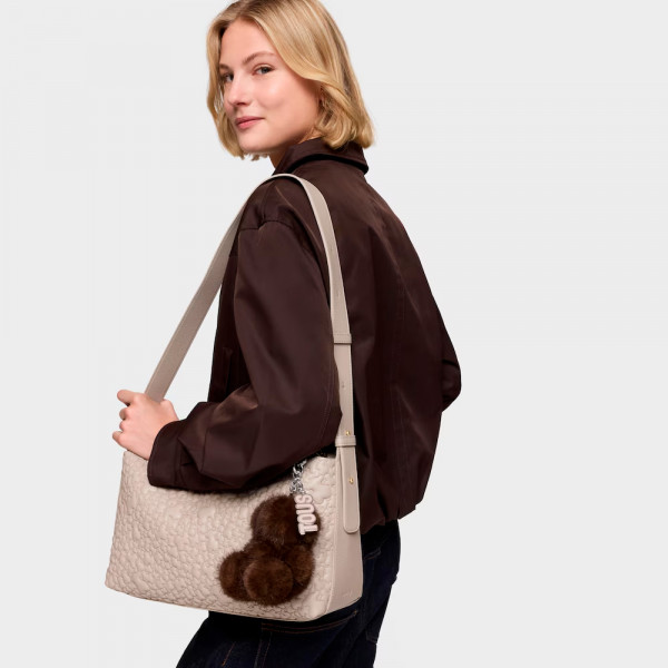 key-ring-bold-bear-wild-keychain