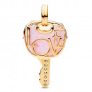 pingente-grande-em-forma-de-chave-rosa-opalescente-com-pingente-em-formato-de-coracao