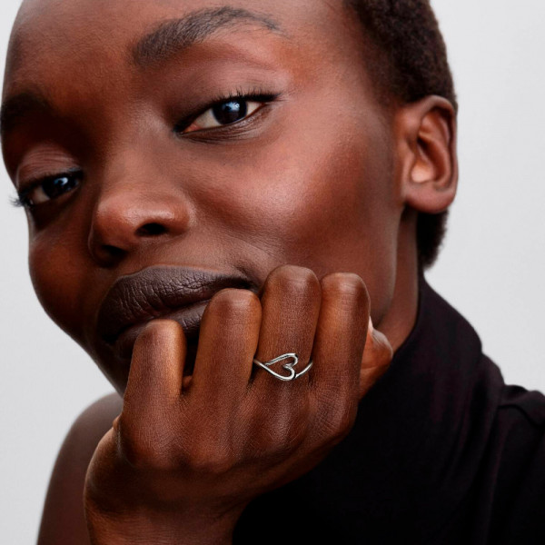 bague-en-forme-de-petit-coeur-forme-organique