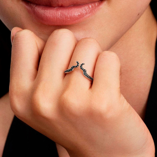 anillo-malefica-de-villanos-de-disney