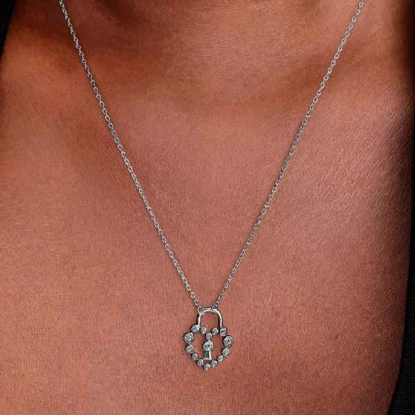 collana-con-lucchetto-a-cuore-scintillante