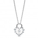 collier-cadenas-en-forme-de-coeur-etincelant