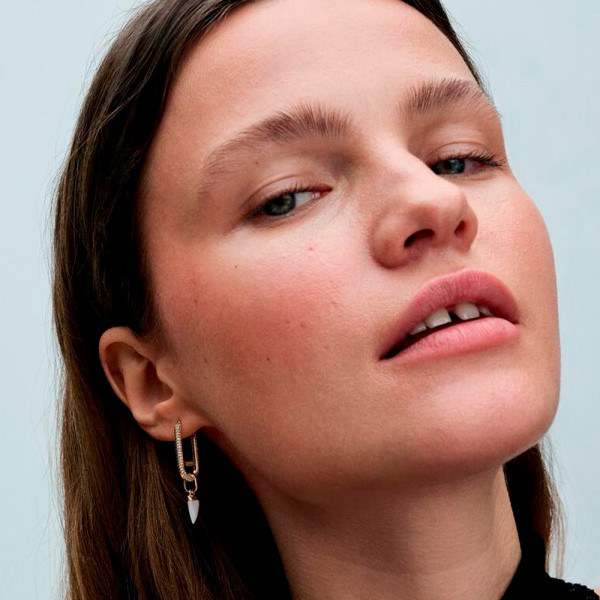 charm-mini-colgante-pandora-me-diente-de-tiburon-763373c01