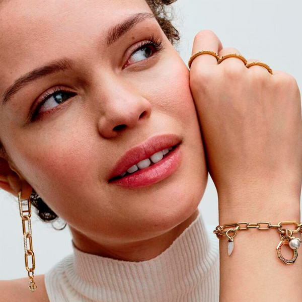 pandora-me-shark-tooth-mini-pendant-charm-763373c01