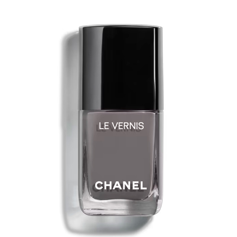 le-vernis-colore-e-brillantezza-a-lunga-durata