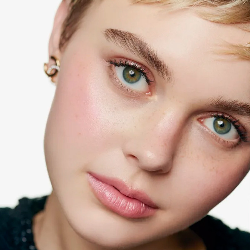 baume-essentiel-rouge-noir-multifunctionele-lichtgevende-stick