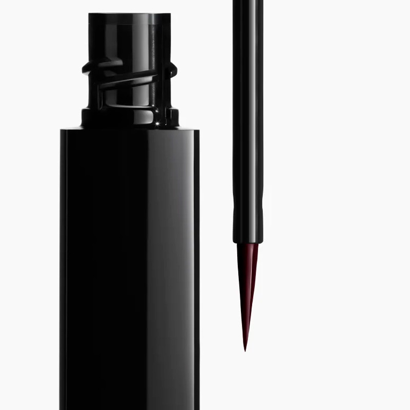 le-liner-de-chanel-eyeliner-liquido-de-alta-precision-larga-duracion-y-waterproof