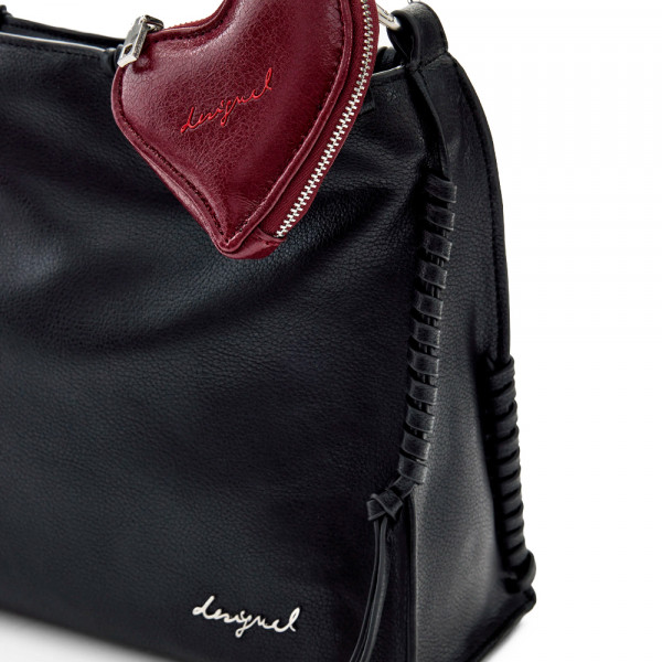 bolso-mediano-charm-corazon