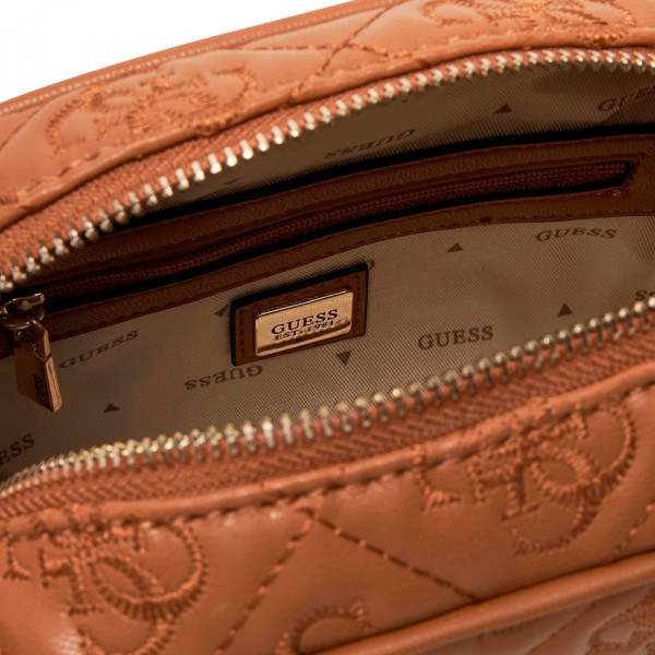 bandagonista-de-camera-adel-asia