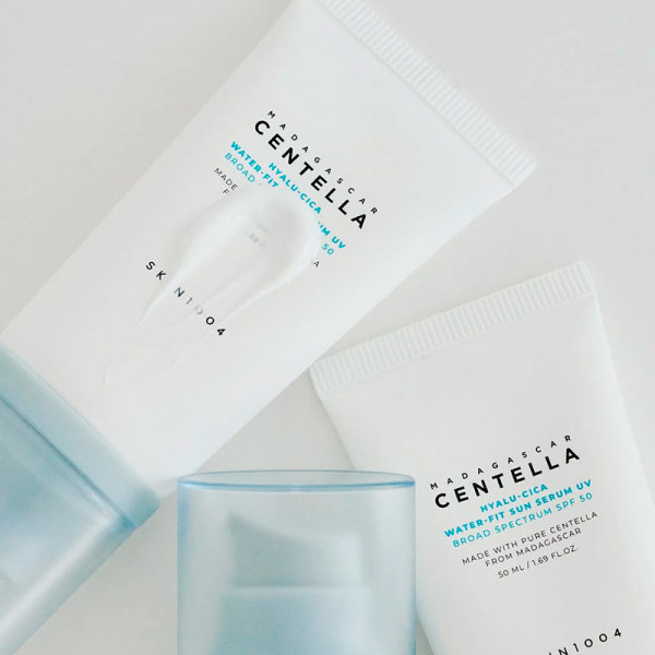 hyalu-cica-water-fit-sun-serum-uv-serum-nawilzajace-spf50-ochrona