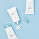 hyalu-cica-moisture-cream-let-creme-til-dybdegaende-hydrering