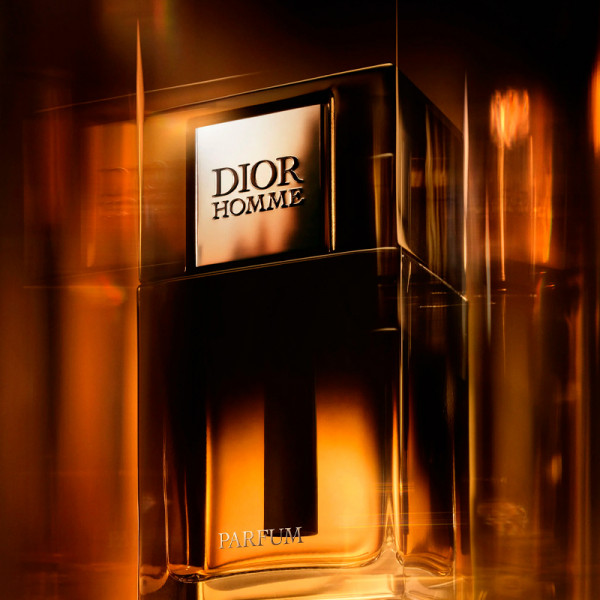 dior-homme-parfum-perfume-notas-de-ambar-amadeiradas-e-florais