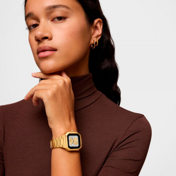 b-connect-smartwatch-with-gold-steel-bracelet
