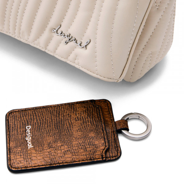 medium-bag-with-engravings