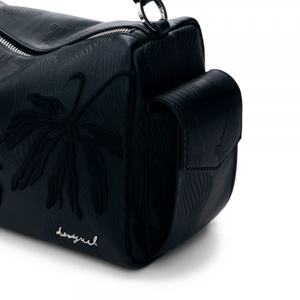 bolso-mediano-bordados-charms