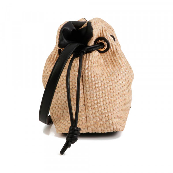 contrast-raffia-effect-bag