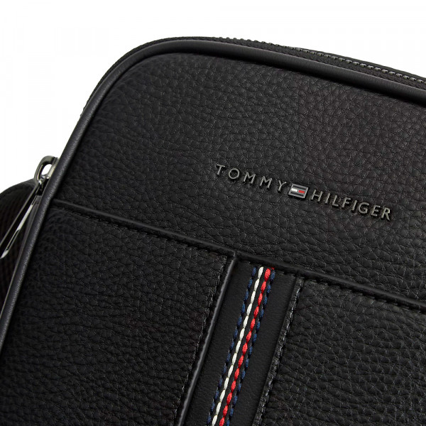 grained-leather-reporter-bag