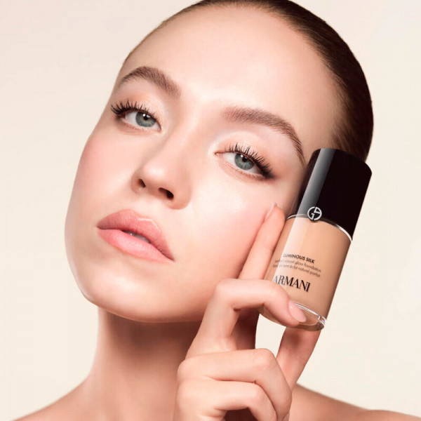 luminous-silk-foundation-flytande-foundation