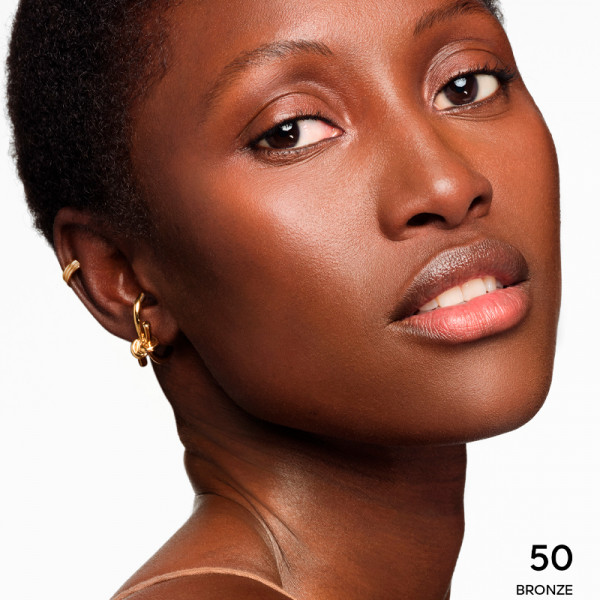 terracota-joli-teint-tratamiento-con-color-piel-bonita-efecto-buena-cara-fresca