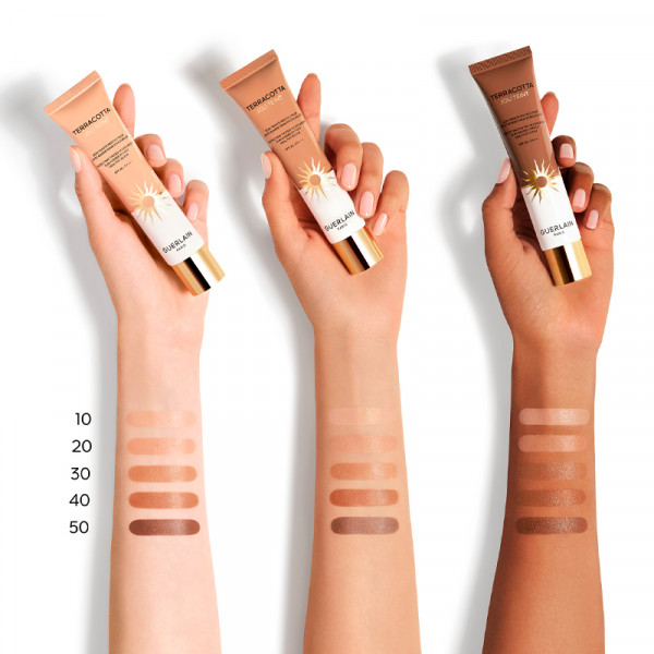 terracota-joli-teint-color-treatment-for-beautiful-skin-a-fresh-healthy-face-effect