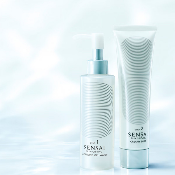 silky-purifying-cleansing-gel-water-gel-nettoyant-pour-le-visage