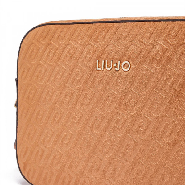 aa6211-t384a-medium-camera-case