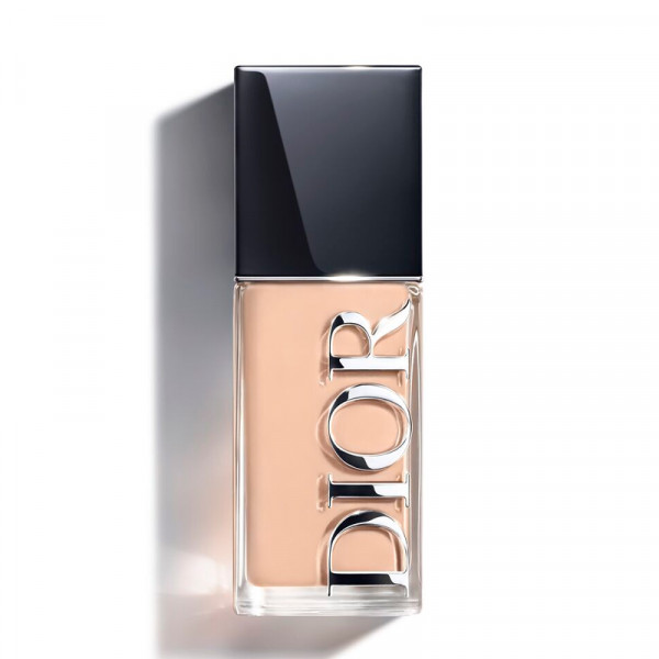 dior-forever-skin-glow-luminous-foundation-holder-i-24-timer-hydrering-i-48-timer-tredobbeltvirkende-behandling-spf-25