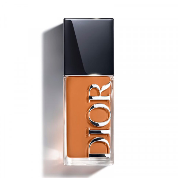 dior-forever-skin-glow-luminous-foundation-holder-i-24-timer-hydrering-i-48-timer-tredobbeltvirkende-behandling-spf-25