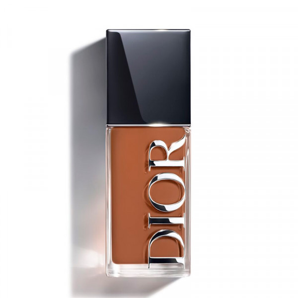 dior-forever-skin-glow-luminous-foundation-holder-i-24-timer-hydrering-i-48-timer-tredobbeltvirkende-behandling-spf-25
