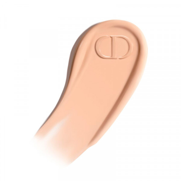 dior-forever-skin-wear-fondo-de-maquillaje-mate-natural-difuminador-alta-duracion-24-horas-no-transfiere-tratamiento-tripl