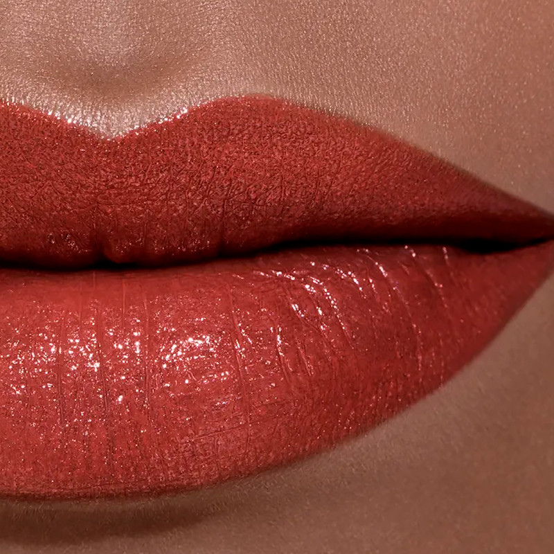 rouge-coco-long-lasting-satin-lipstick-moisturizing-and-smoothing-treatment