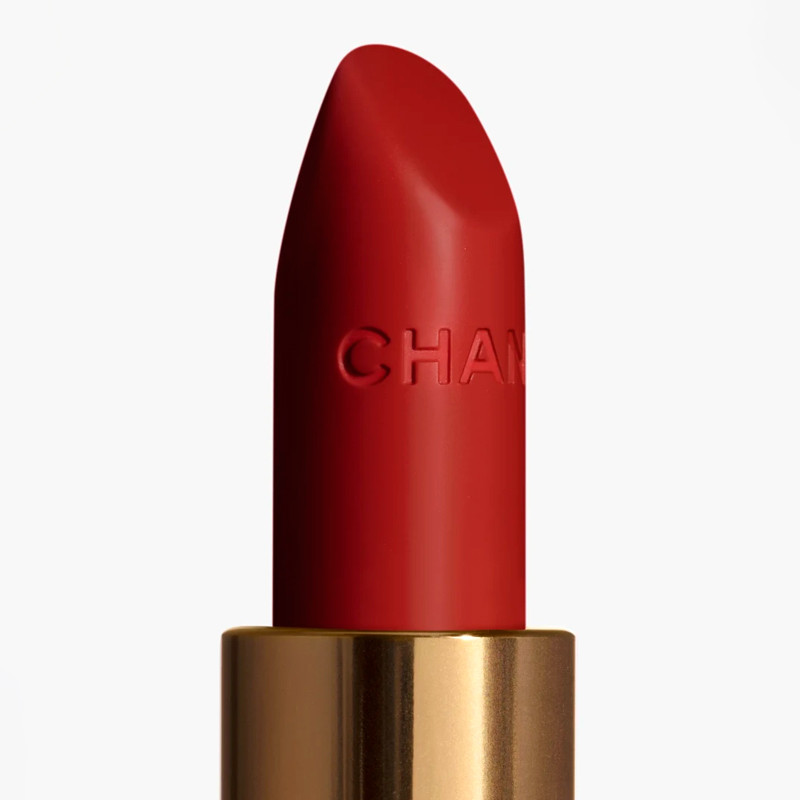 rouge-coco-long-lasting-satin-lipstick-moisturizing-and-smoothing-treatment