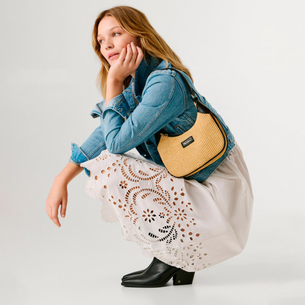 sac-demi-lune-en-raphia