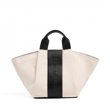 shopper-bag-with-embossed-logo