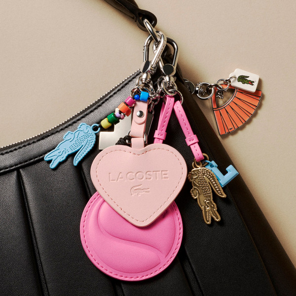 keychain-with-crocodile-l-and-heart-charms
