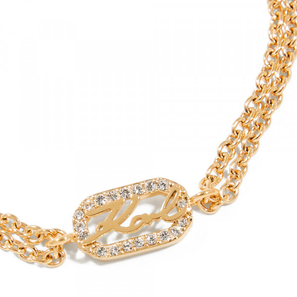 armband-mit-charakteristischem-pave-anhanger