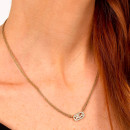 halskette-mit-doppelter-kette-und-kristallen