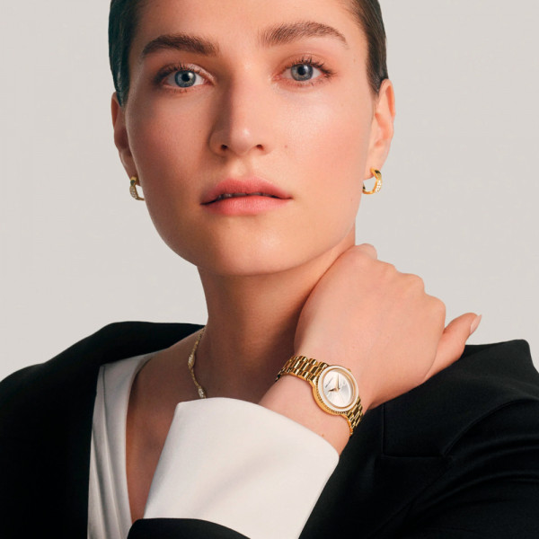 signature-kaiser-round-clock