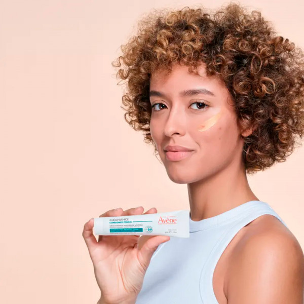cleanance-comedomed-peeling-creme-intensive-pour-les-poussees-d-acne
