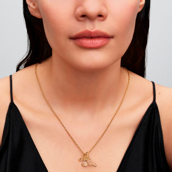 breloque-papillon-surdimensionnee-ajouree