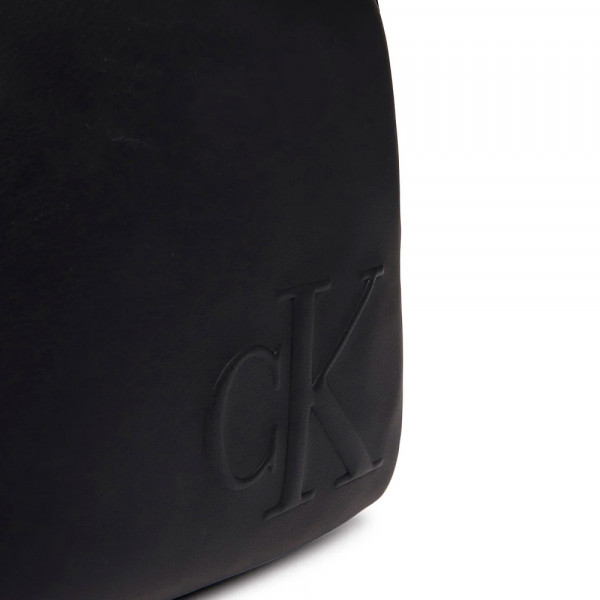 reporter-schultertasche-mit-eingraviertem-monogramm