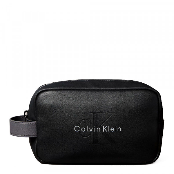 toiletry-bag-with-engraved-logo