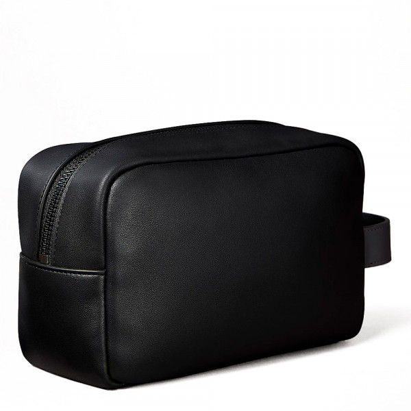 kulturbeutel-mit-eingraviertem-logo