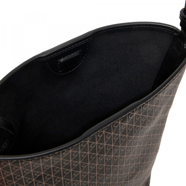 borsa-a-secchiello-con-logo-iconico-su-tutta-la-superficie