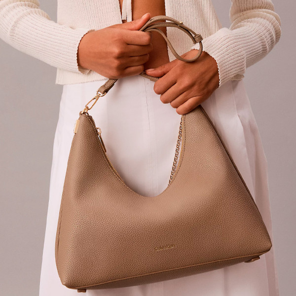 bolsa-hobo-com-corrente-para-joias-de-pedraria