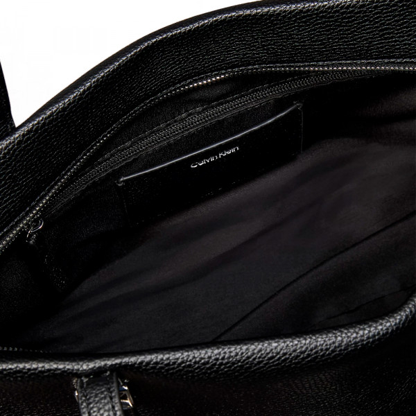 pebble-grain-tote-bag